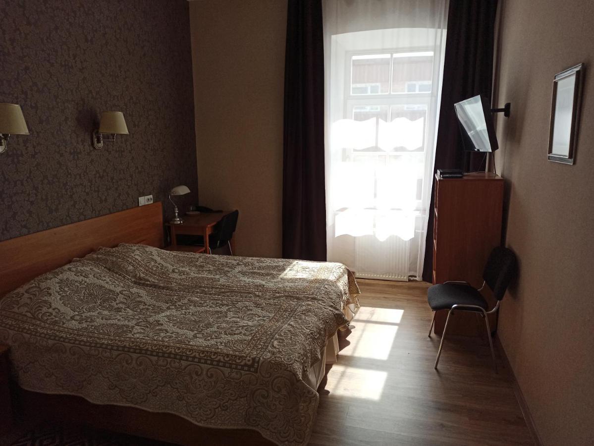 Central Hotel Нарва Экстерьер фото