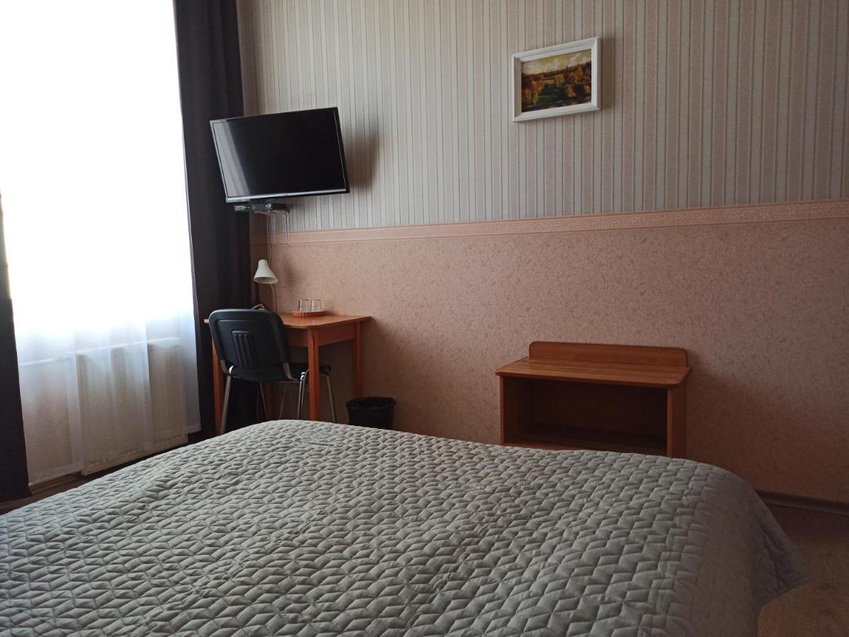 Central Hotel Нарва Экстерьер фото